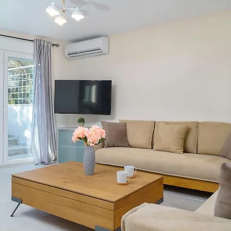 Syka Thassos - Down Floor *